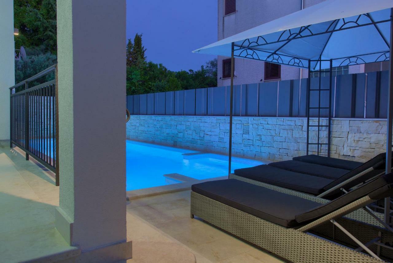Luxury Vall Apartment Krk Town Buitenkant foto