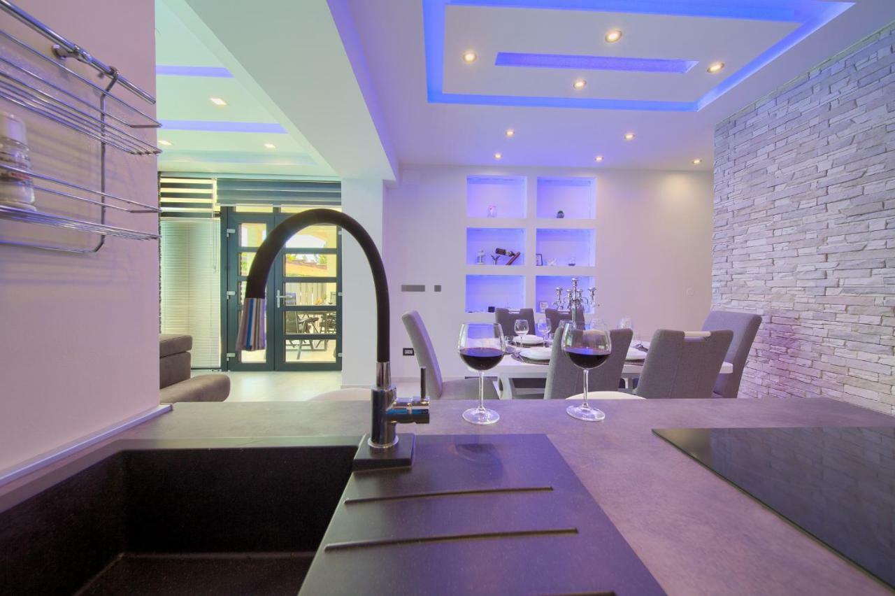 Luxury Vall Apartment Krk Town Buitenkant foto